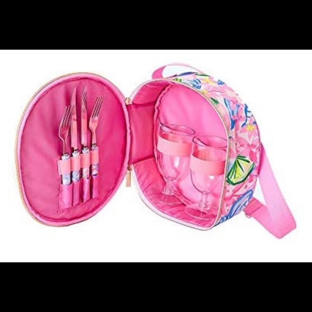 NWT Lilly Pulitzer picnic bag set in Havana Cocktail still in plastic.
